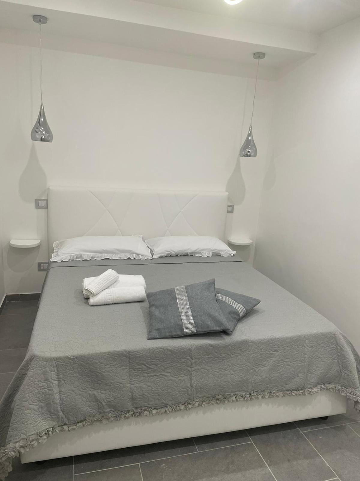 Pietro Fudduni Apartment Palermo Eksteriør billede